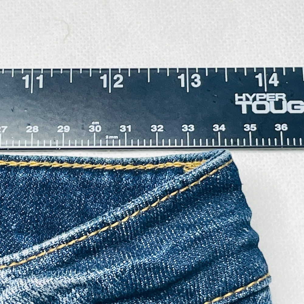 Time and Tru Bermuda Shorts Womens 4 Distressed Patchwork Denim Cuffed - Picture 10 of 14